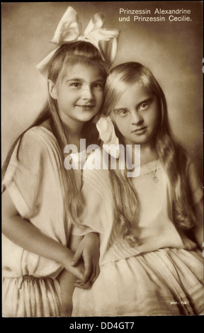 Ak Prinzessin Cecilie und Prinzessin Alexandrine von Preußen; Stock Photo