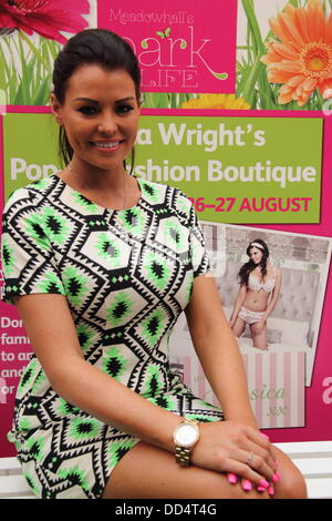 Sheffield, UK.  26 Aug 2013.  Jessica Wright ‘With Love Jessica’ pop up fashion boutique, Meadowhall shopping centre, Sheffield, South Yorkshire, UK. Credit:  Deborah Vernon/Alamy Live News Stock Photo