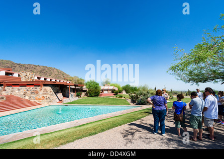 Visitors on a guided tour of Taliesin West, architect Frank Lloyd Wright's winter home, Scottsdale, Arizona, USA Stock Photo