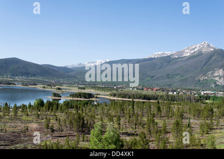 The view from Interstate 70 over the Dillon reservoir looking towards Breckonridge in Colorado. Stock Photo