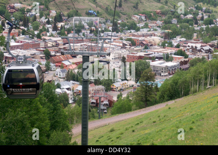 A free gondola that runs from Telluride to Mountain Village in the Rocky Mountains in Colorado, USA. Stock Photo