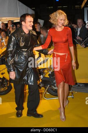 Uma Thurman and Quentin Tarantino at the European premiere of 'Kill Bill' in Berlin. Stock Photo