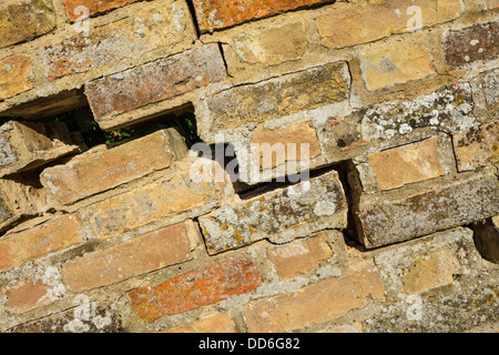 Large crack in brick wall, Landbeach, Cambridgeshire Stock Photo