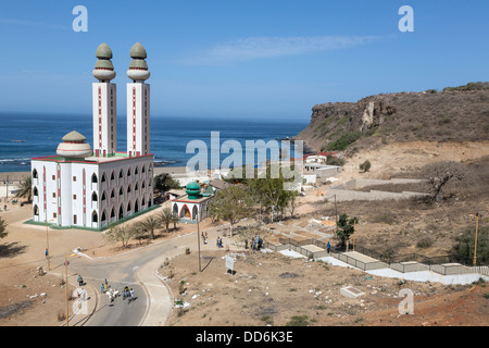 Dakar, Senegal. Mosque de la Divinité (Mosque of the Divinity), in Ouakam, a commune of Dakar. Completed 1997. Stock Photo