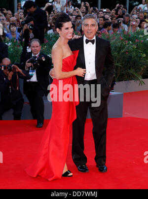 Venice, Italy. 28th Aug, 2013.Sandra Bullock, George Clooney Actors Gravity, Premiere;70Th Venice Film Festival Lido. © Allstar Picture Library/Alamy Live News Credit:  Allstar Picture Library/Alamy Live News Stock Photo