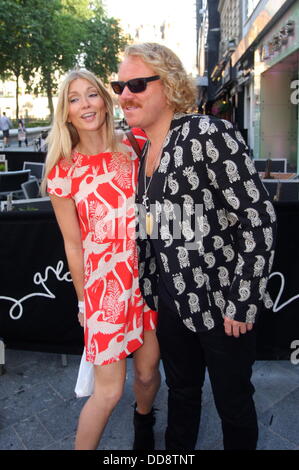 Leicester Square, London, UK. 29th Aug, 2013. Leigh Francis also known as Keith Lemon poses in Leicester Square this morning. Stock Photo