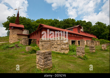USA, Wisconsin, Spring Green, Frank Lloyd Wright compound, Taliesin, Midway Barn. Stock Photo