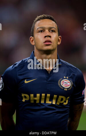 Memphis Depay without top editorial stock photo. Image of philips