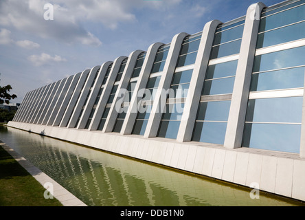 NAPP pharmaceutical group building architect Arthur Erickson at Cambridge Science Park Cambridge England Stock Photo