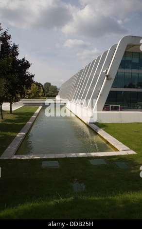 NAPP pharmaceutical group building architect Arthur Erickson at Cambridge Science Park Cambridge England Stock Photo