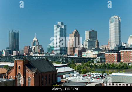 DOWNTOWN SKYLINE PITTSBURGH PENNSYLVANIA USA Stock Photo