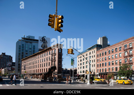 WEST FOURTEENTH STREET AT MEAT MARKET PACKING DISTRICT MANHATTAN NEW YORK CITY USA Stock Photo