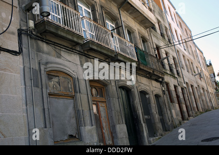 Buildings in narrow street - Rua Santiago - Old town - Vigo - Pontevedra - Galicia - Spain Stock Photo