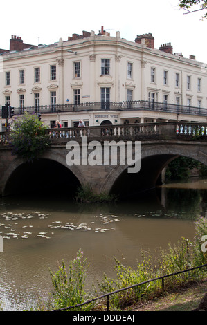 River Leam and bridge, Leamington Spa, Warwickshire, England, UK Stock Photo