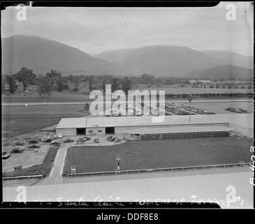 A bird's-eye view of the warehouse at the Santa Anita Assembly Center ...
