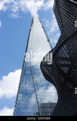 The Shard at London Bridge with part of the Boiler Suit by Thomas Heatherwick at Guy's Hospital in the foreground. Stock Photo