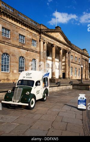 Vintage Icecream Van at the Castle Museum City of York Yorkshire England Stock Photo