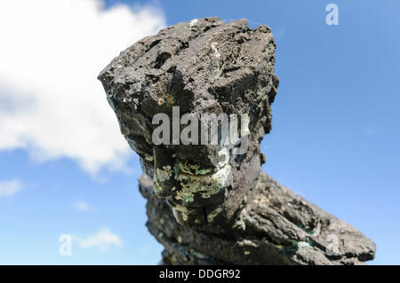 Bellaghy, Northern Ireland. 2nd September 2013 - 'The Turf Man' bronze statue, inspired by the Seamus Heaney poem 'Digging' Credit:  Stephen Barnes/Alamy Live News Stock Photo