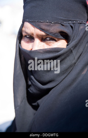 Bedouin Woman Portrait Sinai, Egypt Stock Photo - Alamy