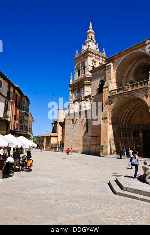 Gleaming Town Walls,ancient Colonnaded Streets,overhung by Houses,Superb Cathedral Tower,Riverside promenade,El Burgo de Osama. Stock Photo