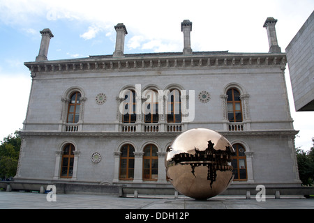 Pomodoro's Sphere Within Sphere - Sfera con Sfera - Museum Building Trinity College, Dublin Stock Photo