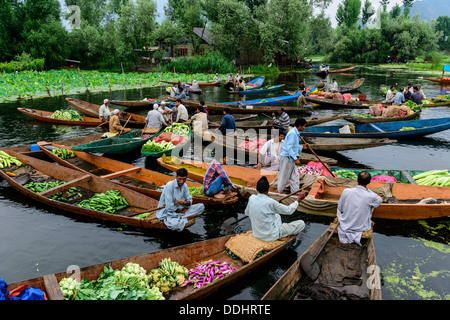 Shikara boats at a floating market on Dal Lake Stock Photo