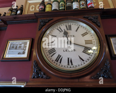 Potts Leeds clock at Dewsbury West Riding pub refreshment rooms, West Yorks, England, UK Stock Photo