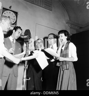 BBC studio, London, 1953. Artist: Henry Grant Stock Photo