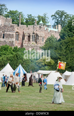 The 'Berkeley Skirmish' medieval reenactments at Berkeley Castle near Gloucester where the 500th anniversary of the battle of Fl Stock Photo