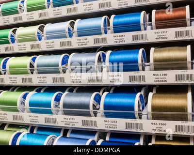 Spools thread hi-res stock photography and images - Alamy