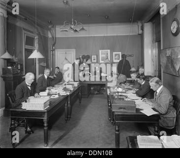 Offices, The Morning Post, London, November 1920. Artist: Bedford Lemere and Company Stock Photo