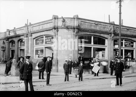 Shepherd's Bush Station, Shepherd's Bush, Hammersmith, London, 1900. Artist: York & Son Stock Photo