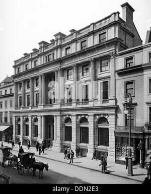 Coutts & Co, 440, The Strand, Westminster, London, 1904. Artist: Bedford Lemere and Company Stock Photo