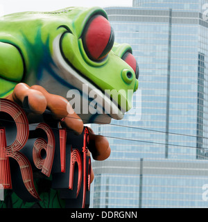 Sculpture of green tree frog atop the Rainforest cafe, Chicago, Cook County, Illinois, USA Stock Photo