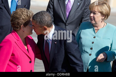 Brazilian President Dilma Rousseff (L) and U.S. President Barack Obama ...