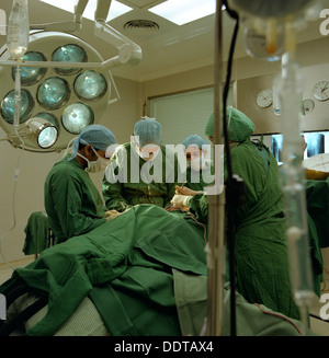 Hospital operating theatre, Royal Masonic Hospital, Hammersmith, London, 1980. Artist: Michael Walters Stock Photo