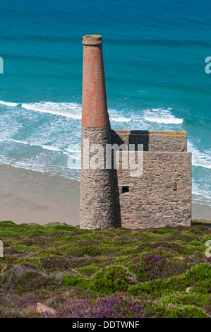 England, Cornwall, St. Agnes, Wheal Coates Tin Mine, buildings date from 1870s, Towanroath Shaft Pumping Engine House Stock Photo