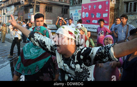 Srinagar, Indian Administered Kashmir 07th September 2013APeople protest against Kashmiri civilian was critically injured after Indian police opened fire on a car he was driving in Srinagar, the summer capital of Indian-administered Kashmir. (Sofi Suhail/ Alamy Live News) Stock Photo