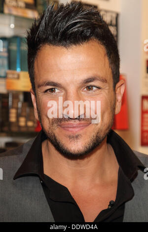 Northampton, UK. 7th Sep, 2013. Peter Andre's Fragrance Launch Signing at The Perfume Shop, Grosvenor Centre, Northampton, UK September 7th 2013 Photo by Keith Mayhew/Alamy Live News Stock Photo