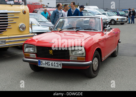 Peugeot 304 cabriolet hi-res stock photography and images - Alamy