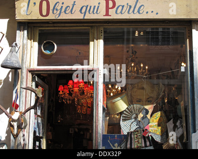 Traveling France ….l'Objet qui Parle in Montmarte