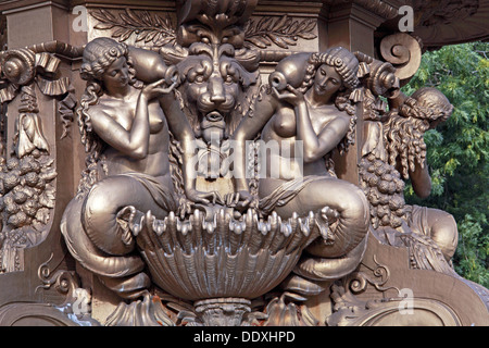 Princes Street Gardens, Gold Ross Fountain, Edinburgh, Scotland, UK, EH2 2HG Stock Photo