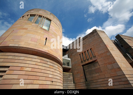 New exterior of National Museum of Scotland  Chambers St Edinburgh city, Scotland UK EH1 1JF Stock Photo