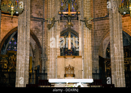 The high altar (1337) and crucifix in the Cathedral of Santa Eulalia, Barcelona, Spain, 2007. Artist: Samuel Magal Stock Photo