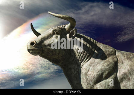 Sculpture of a bull, symbolic image for the stock market rally, bull market, rising prices, PublicGround Stock Photo