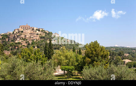 View of Gordes, Provence, France, Europe Stock Photo