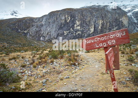 Laguna 69 trek in the Huascarán National Park, Peruvian Andes. Stock Photo