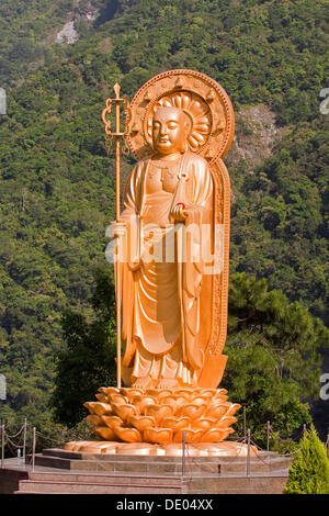 Buddha statue at Tiansian in Taroko Gorge National Park near Hualien, Taiwan, China, Asia Stock Photo