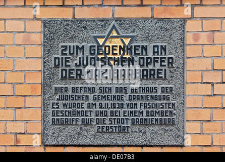 Memorial, plaque in memory of the Jewish victims of Nazi barbarism, in this place there was the synagogue of the Jewish Stock Photo