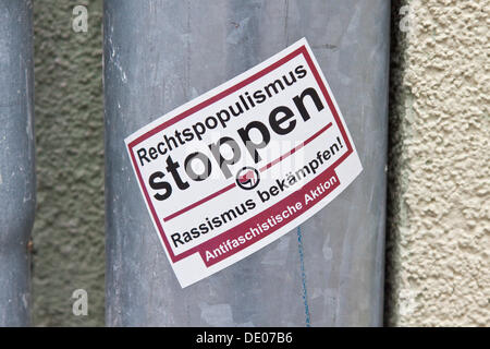 Sticker 'Rechtspopulismus stoppen, Rassismus bekaempfen! Antifaschistische Aktion', German for 'stop right-wing populism Stock Photo